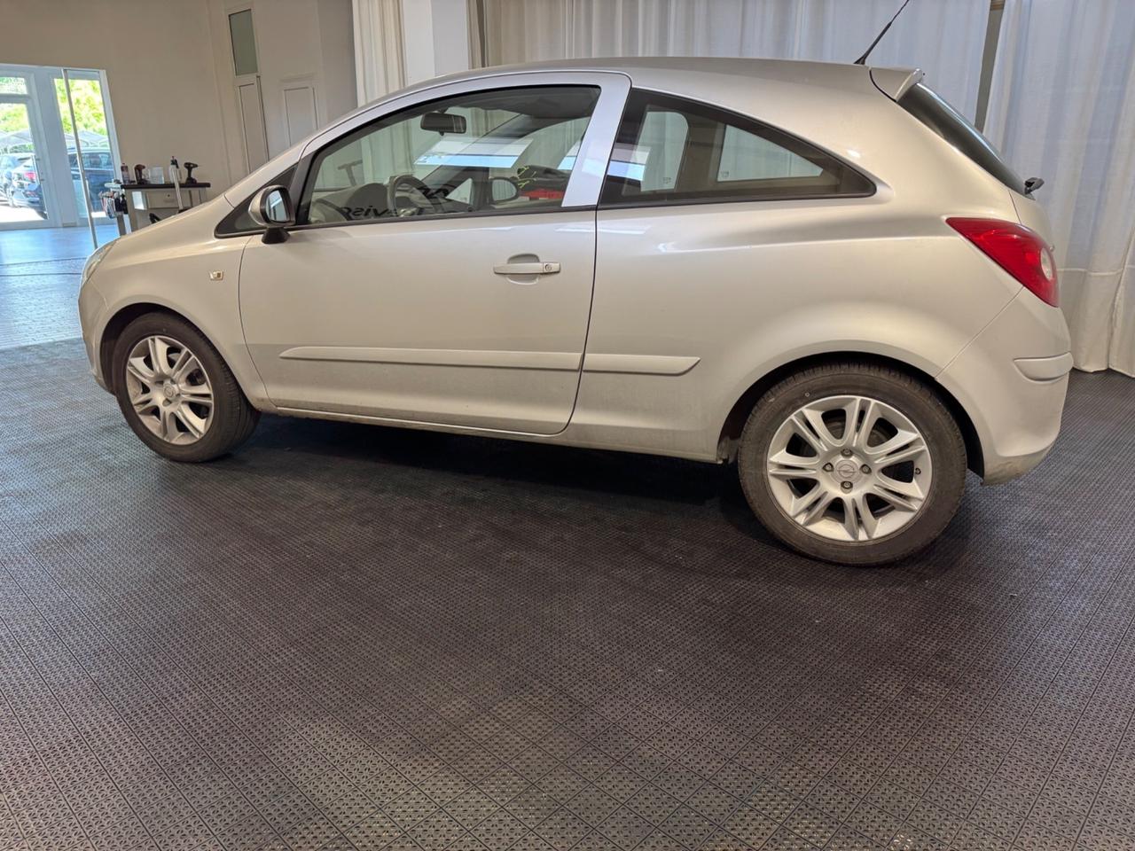 Opel Corsa 1.3 CDTI 75CV 3 porte Enjoy