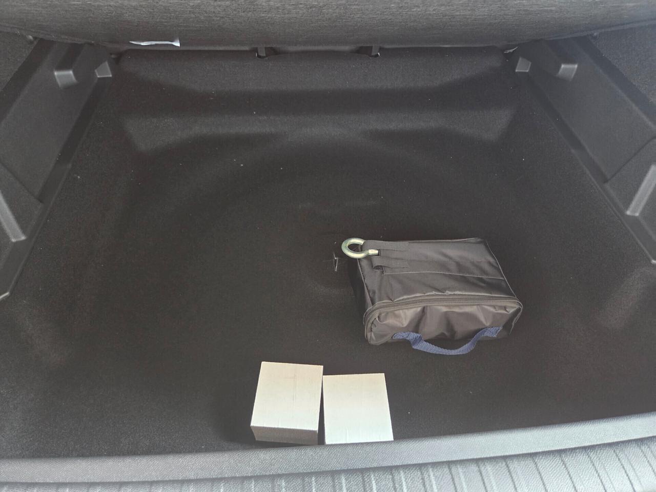 Peugeot 3008 ALLURE HYBRID NESSUN OBBLIGO FINANZIARIO !!