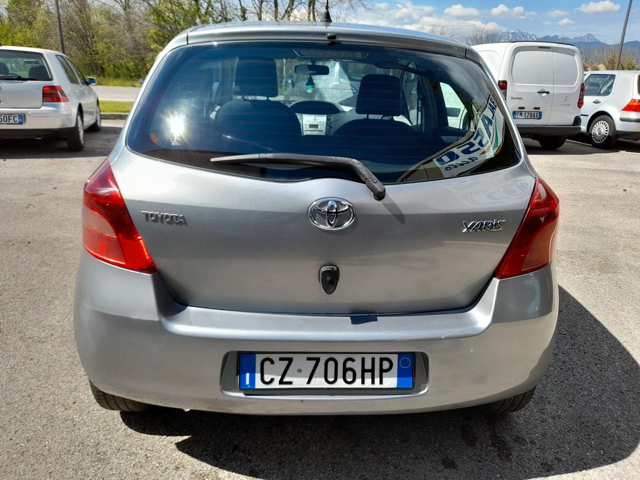 Toyota Yaris 1.0 5 porte Sol