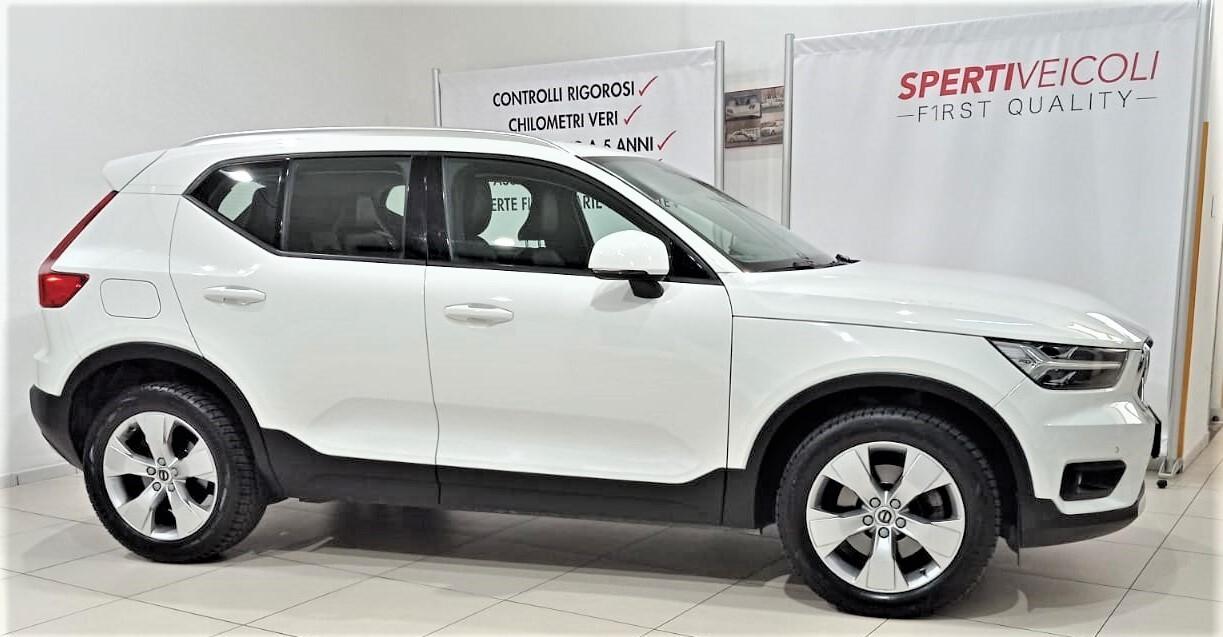 Volvo XC40 D4 AWD Geartronic Momentum