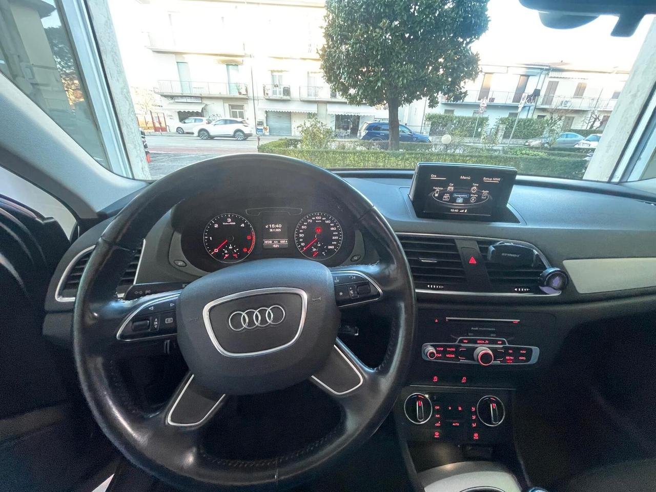 Audi Q3 2.0 TDI 150 CV S line