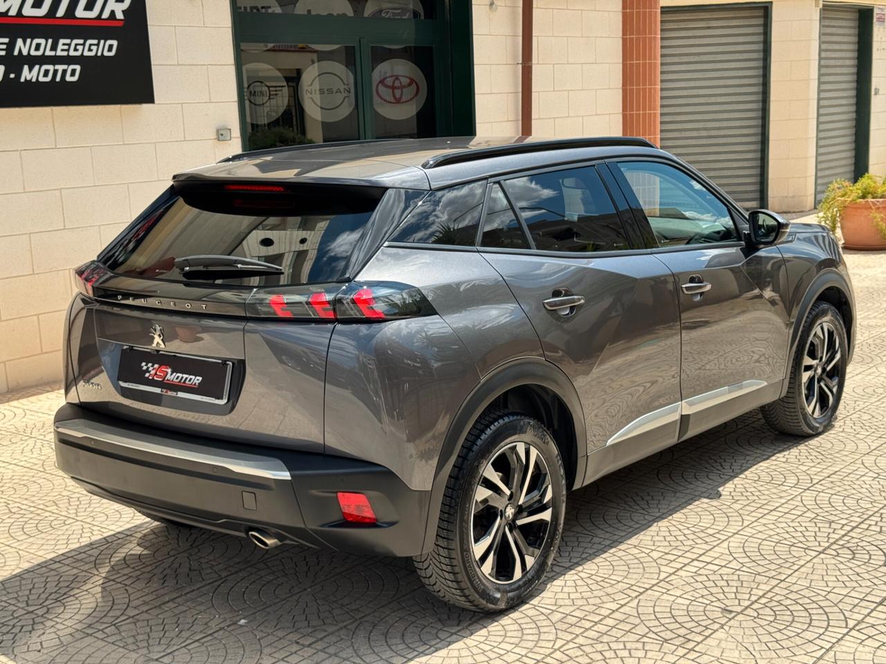 Peugeot 2008 1.5 bluehdi Allure Pack 130 CV EAT8