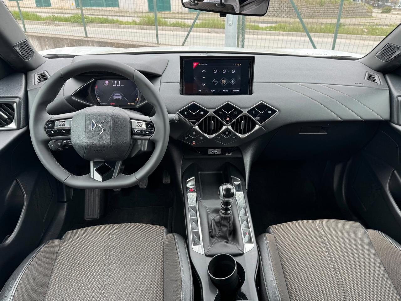 Ds DS3 3 Crossback BlueHDi 110 So Chic