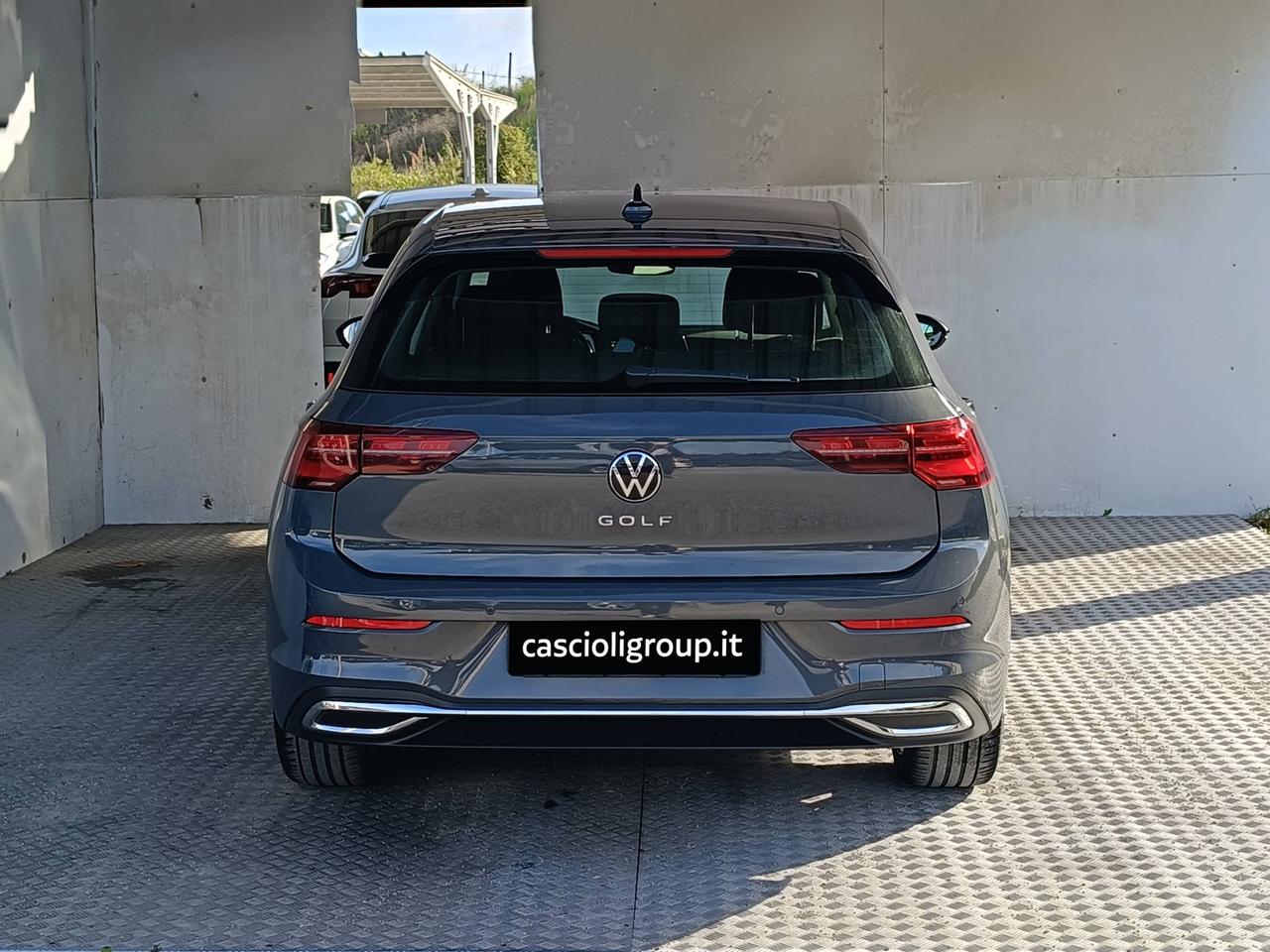 VOLKSWAGEN Golf VIII 2020 - Golf 2.0 tdi Style 150cv dsg