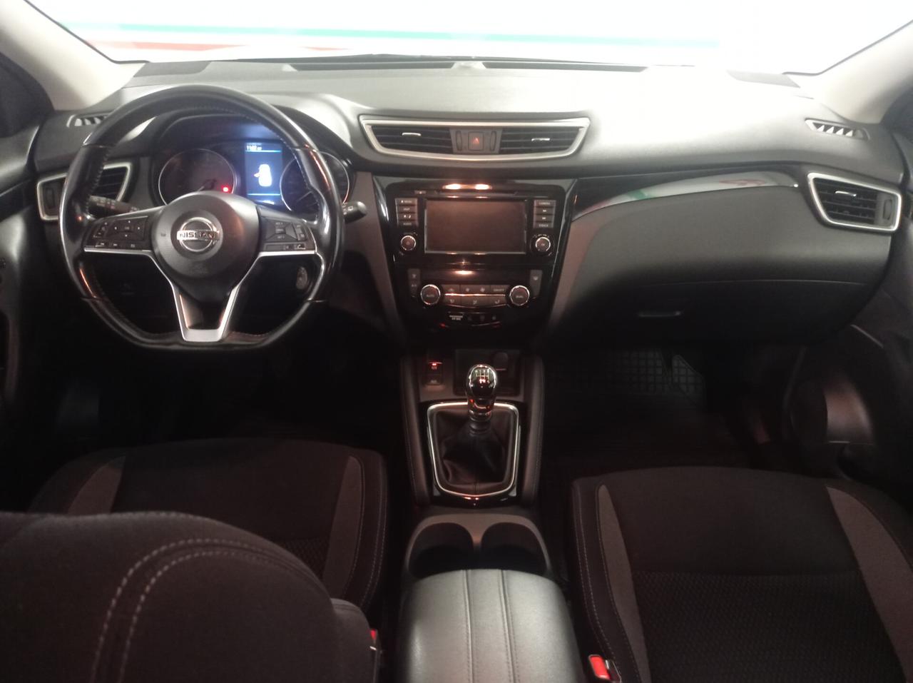 Nissan Qashqai 1.3 DIG-T 140 CV Business