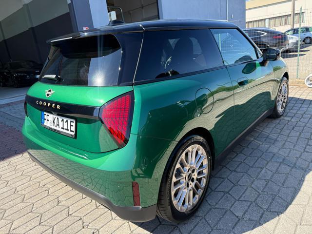 MINI Cooper E Cooper E Favoured BRITISH RACIG GREEN