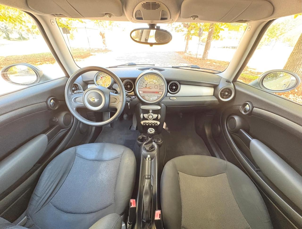 Mini 1.4 16V One (55kW)