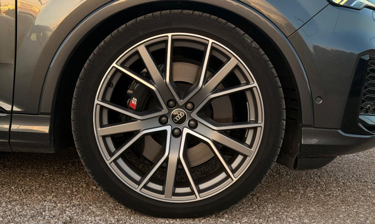 Audi SQ7 4.0 V8 TFSI quattro tiptronic