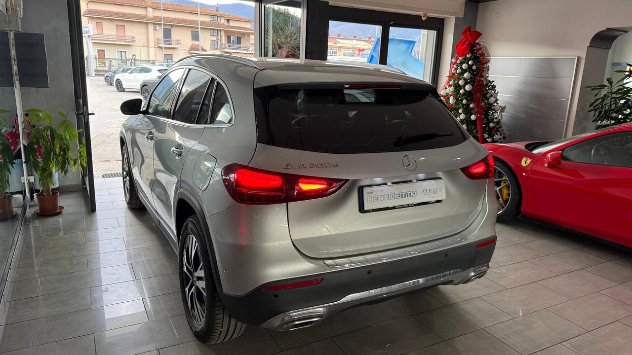 Mercedes-benz GLA 200 d RESTYLING