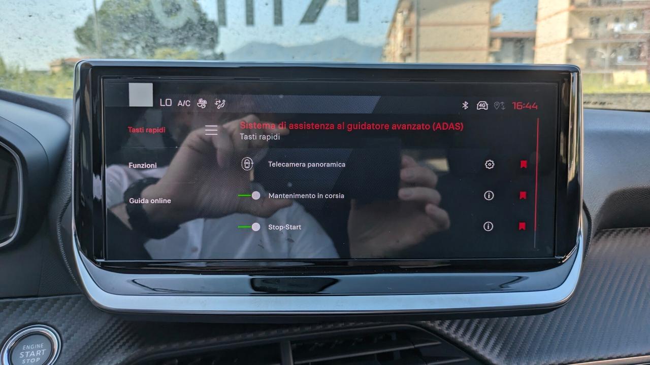 Peugeot 208 100 ALLURE