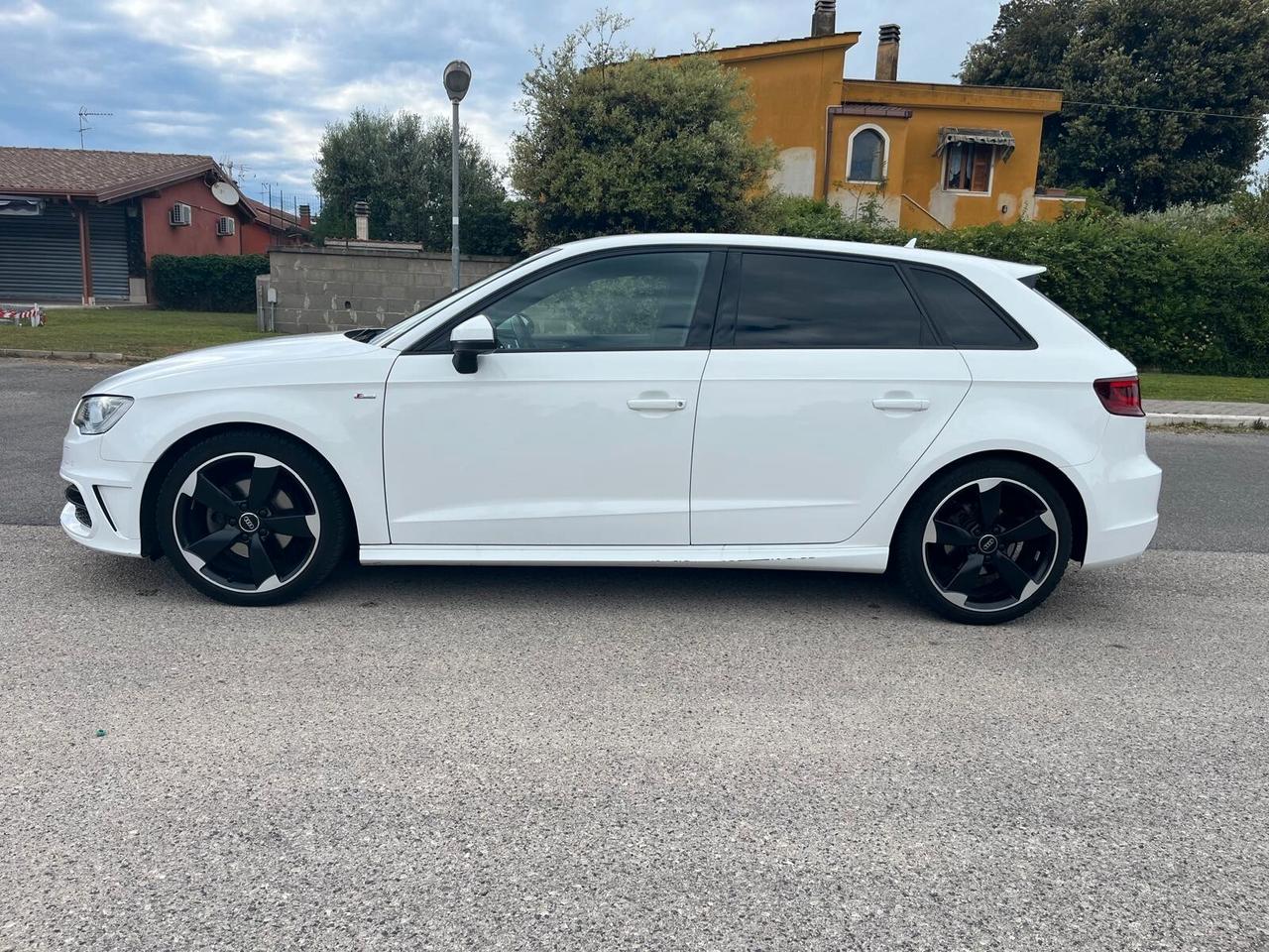 Audi A3 1.6 TDI 116cv S LINE/FULL LED/FULL OPTIONAL/UNICO PROPRIETARIO