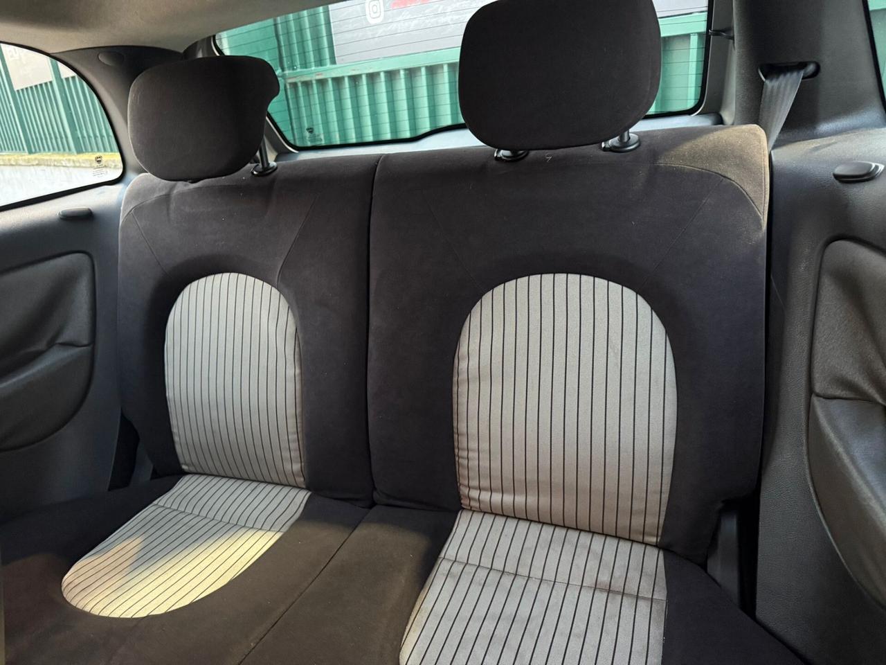 Lancia Ypsilon 1.3 MJT 75 CV Platino