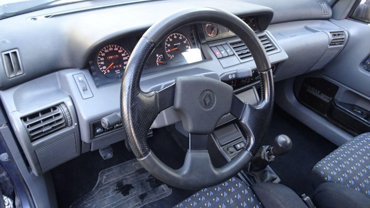 RENAULT - Clio -1.8 16V DIAC