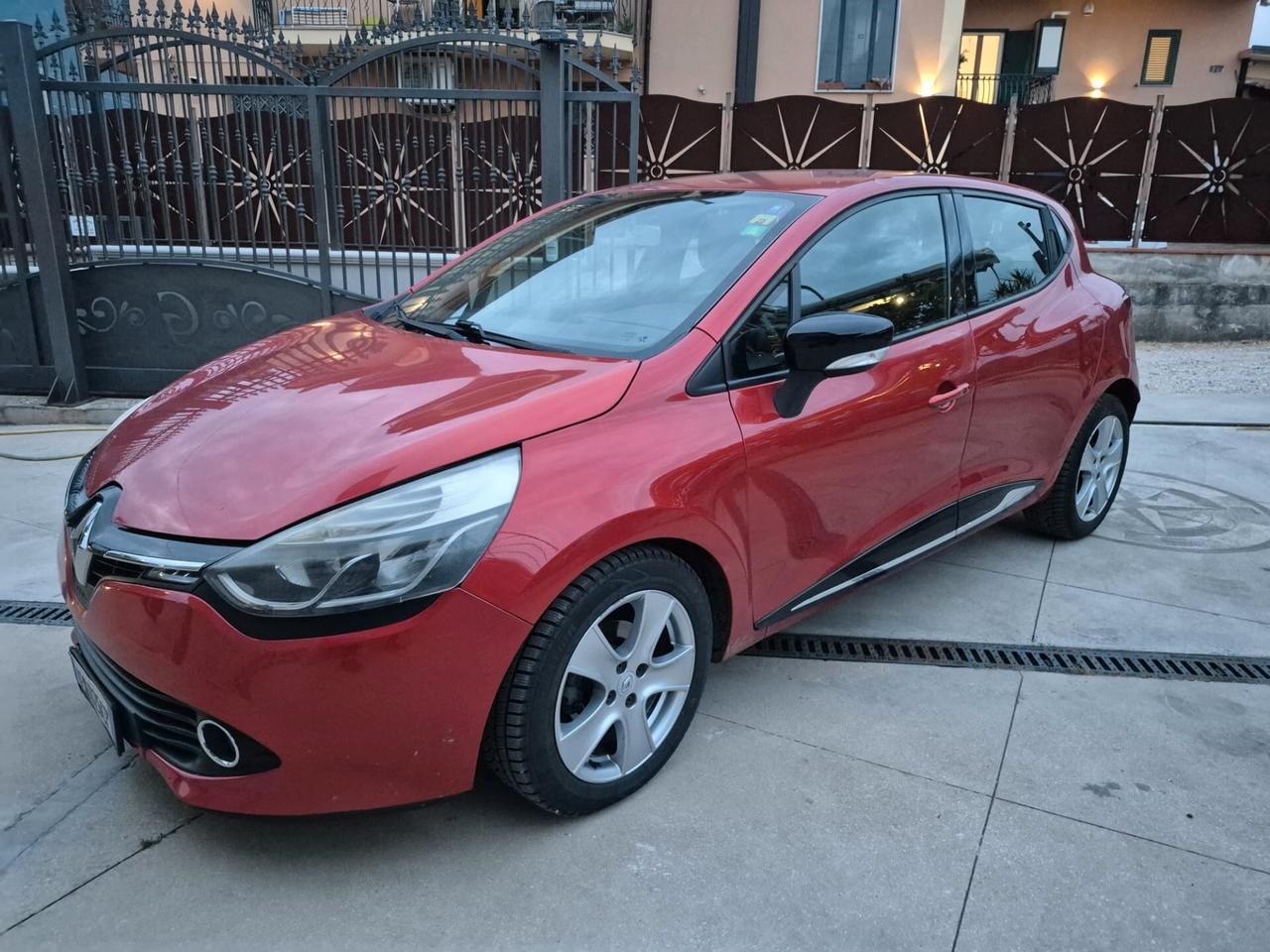 Renault Clio dCi 8V 90CV EDC Start&Stop 5 porte Energy Intens