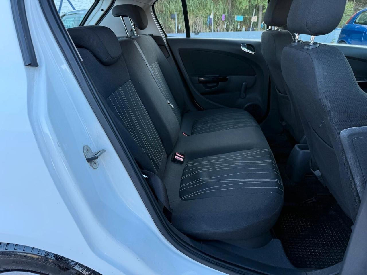 Opel Corsa 1.2 80CV 5 porte GPL-TECH Club