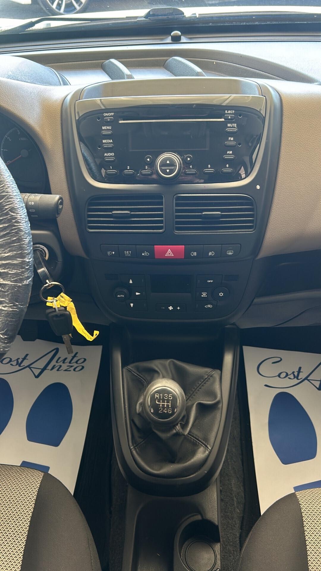 Opel Combo 1.4 Turbo EcoM 120cv Cosmo 2013