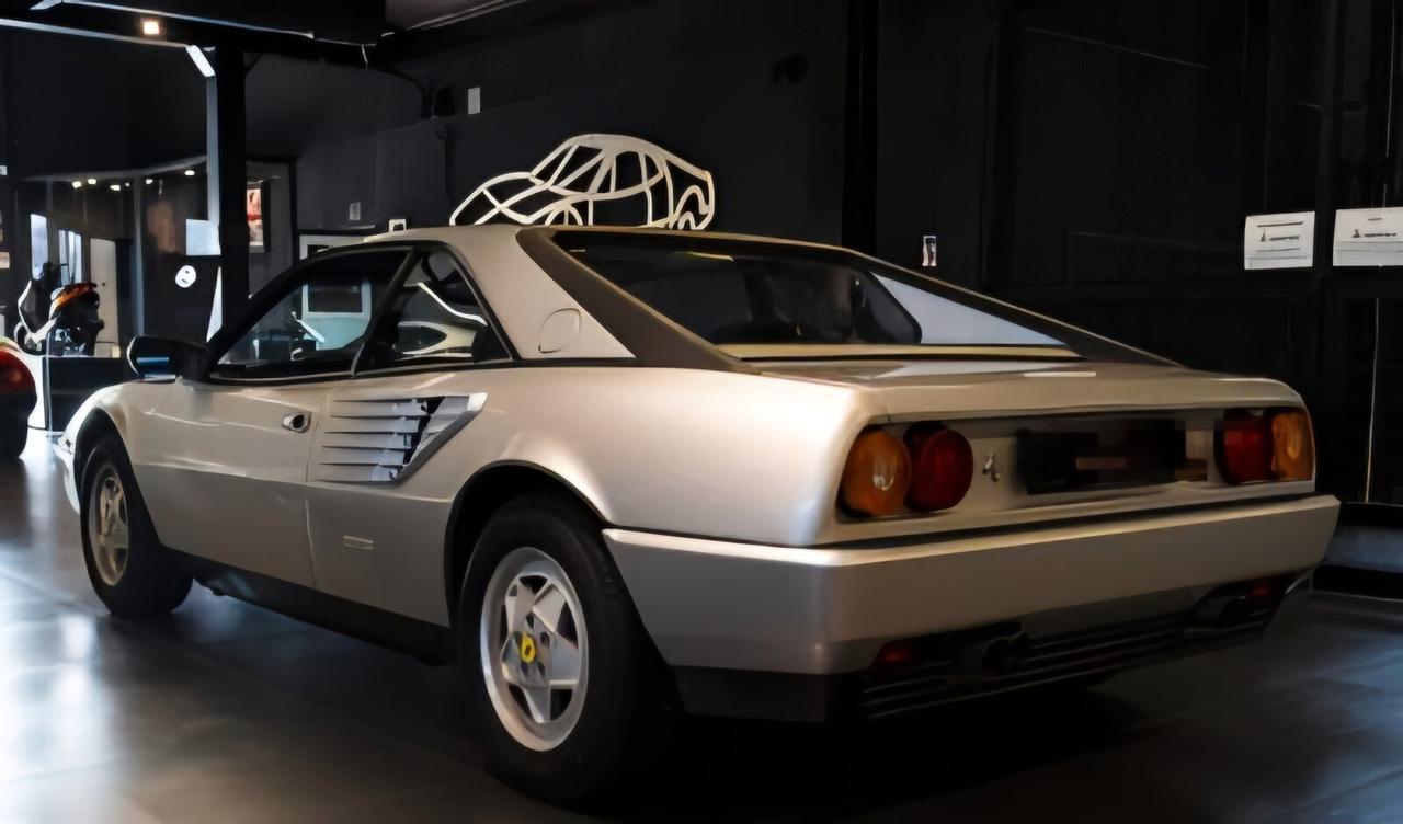 Ferrari Mondial 3.2 '''SOLO''' 7100KM
