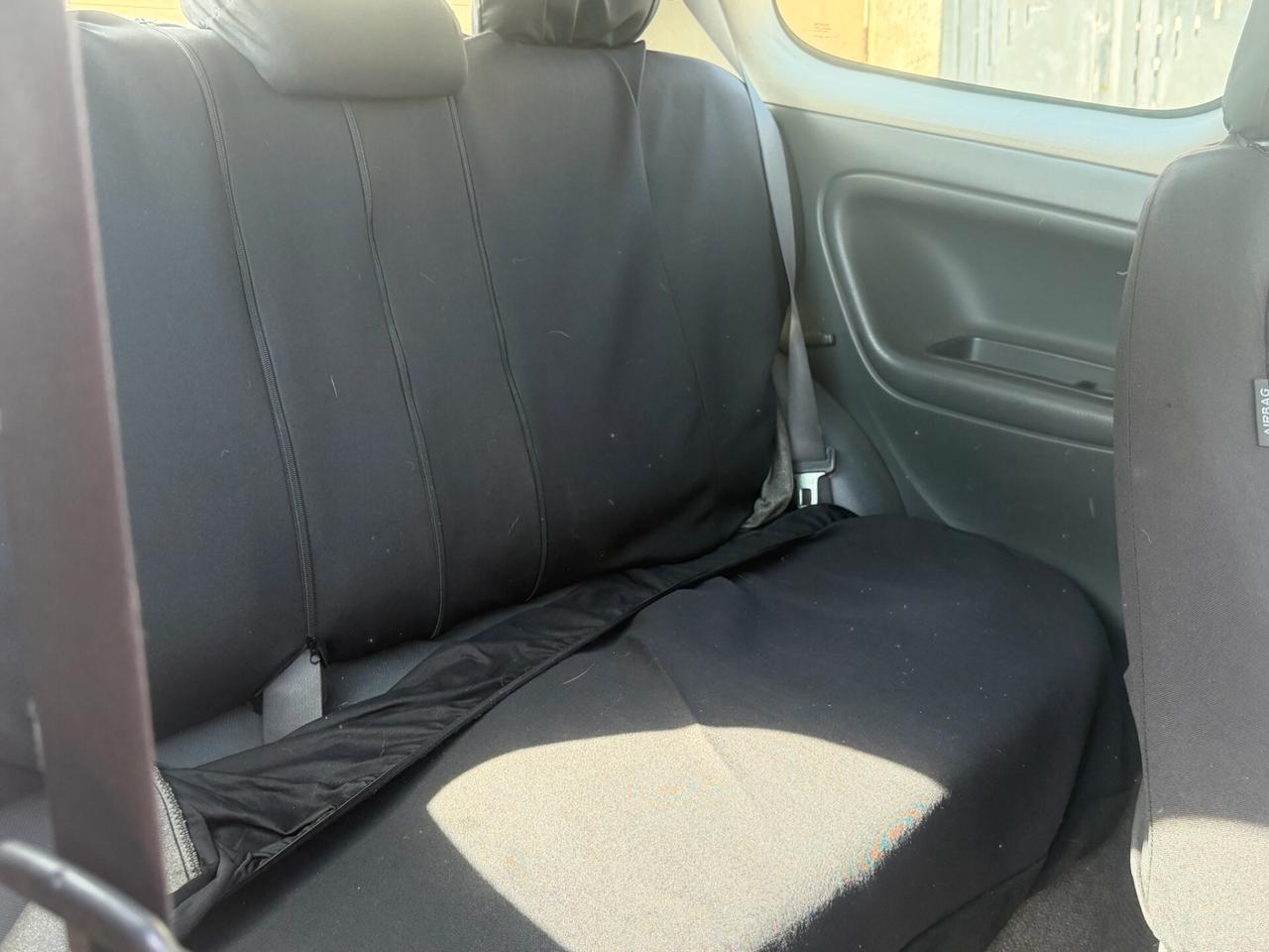 Toyota Yaris 1.3i 16V cat 3 porte Luna '03