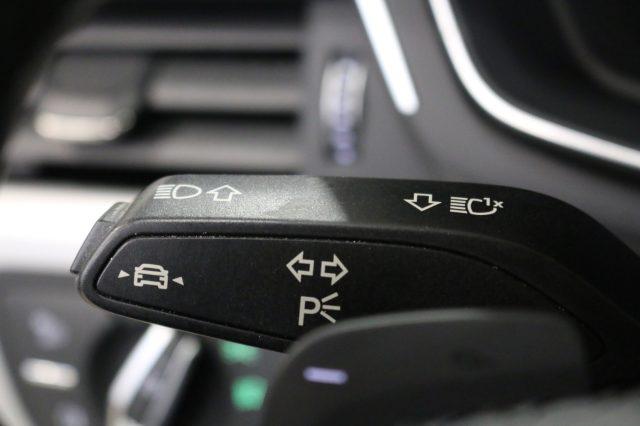 AUDI A4 40 TDI quattro S tronic Business advanced