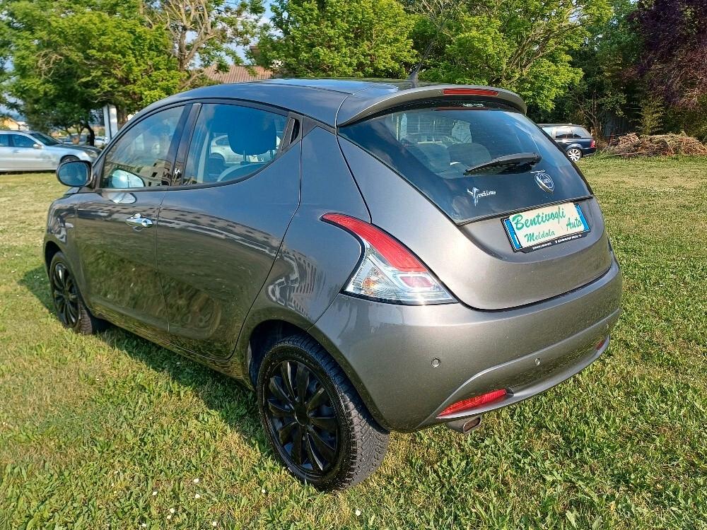 Lancia Ypsilon 1.200 5 Porte Gold