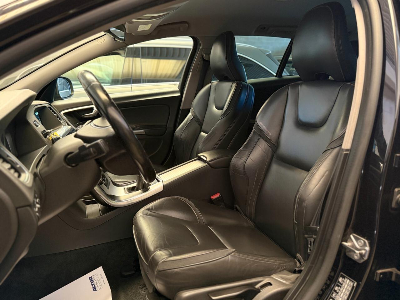 Volvo V60 2.0 D2 OCEAN RACE Euro6