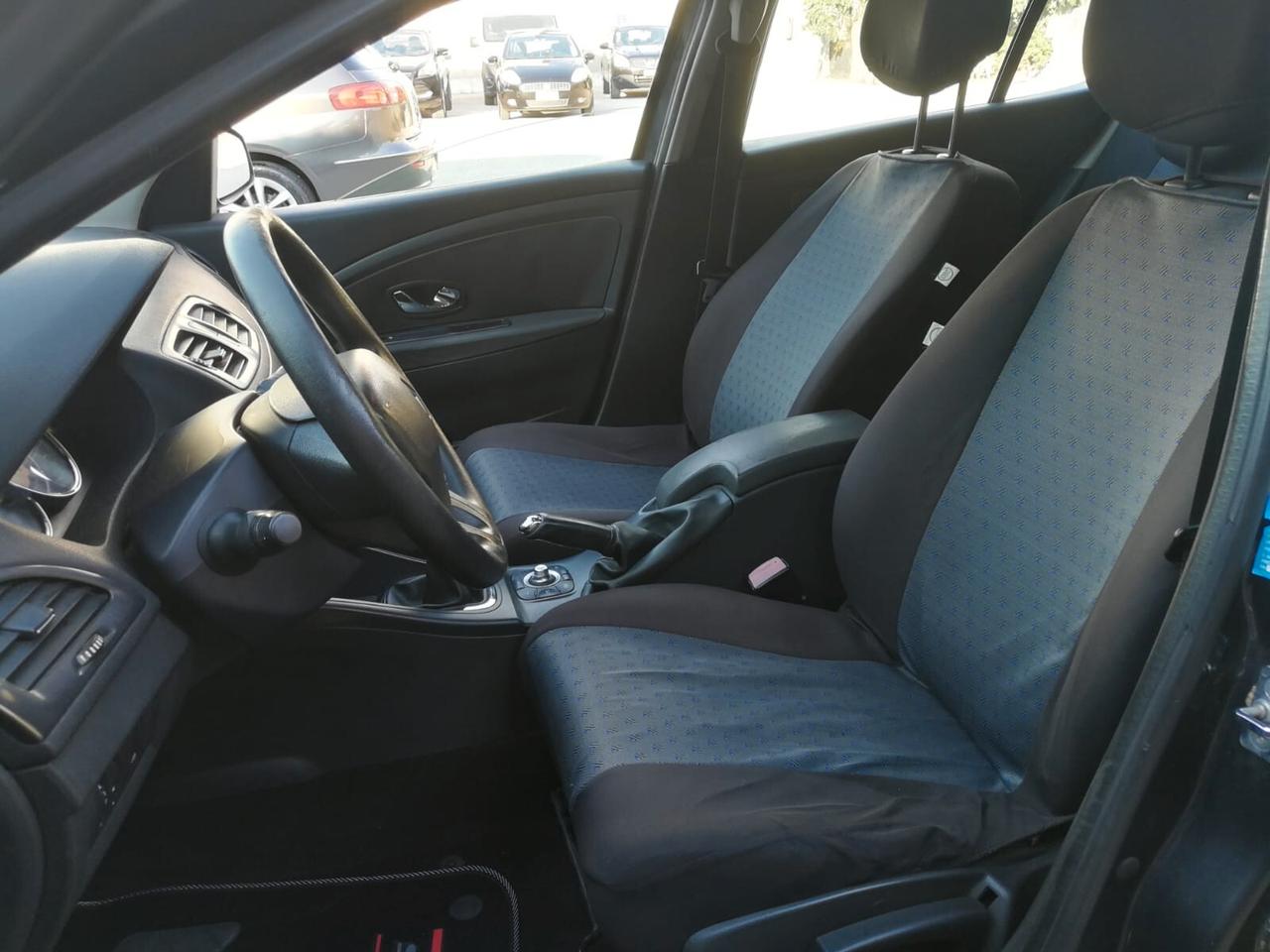 Renault megane 1.5 dCi 110 cv full opt 2012