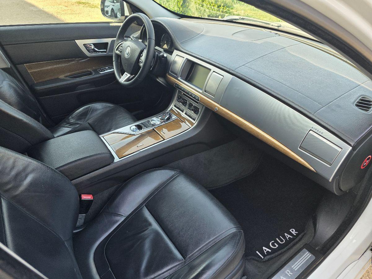 JAGUAR XF 2.2 DIESEL 190CV GARANZIA 12 MESI