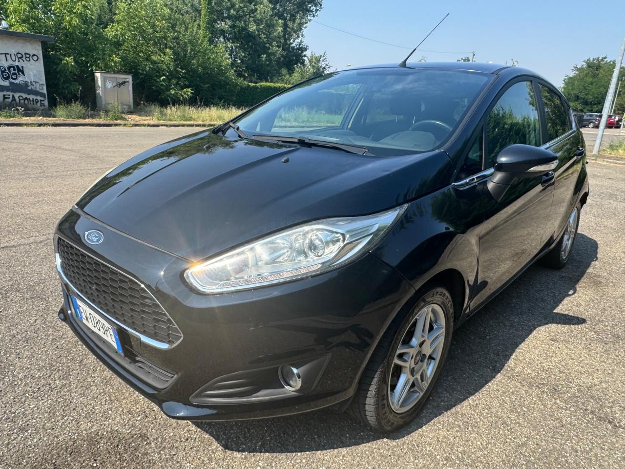 Ford Fiesta 1.5 TDCi 75CV 5 porte Titanium
