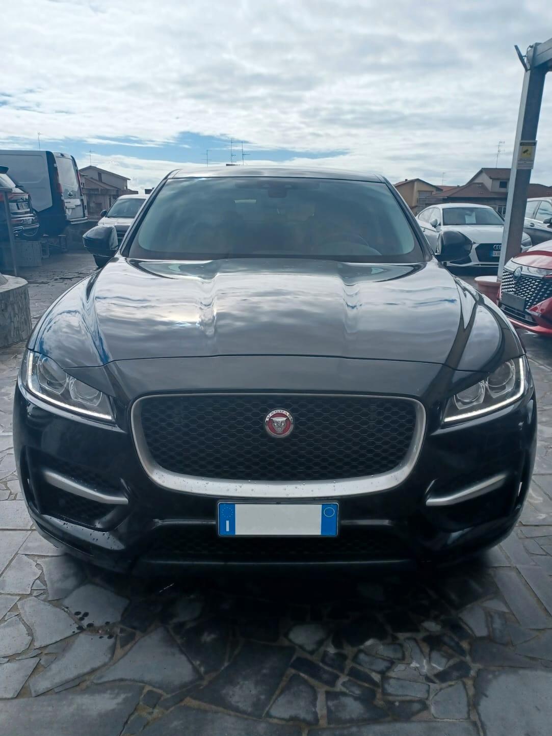 Jaguar F-Pace 2.0 D 180 CV AWD Portfolio