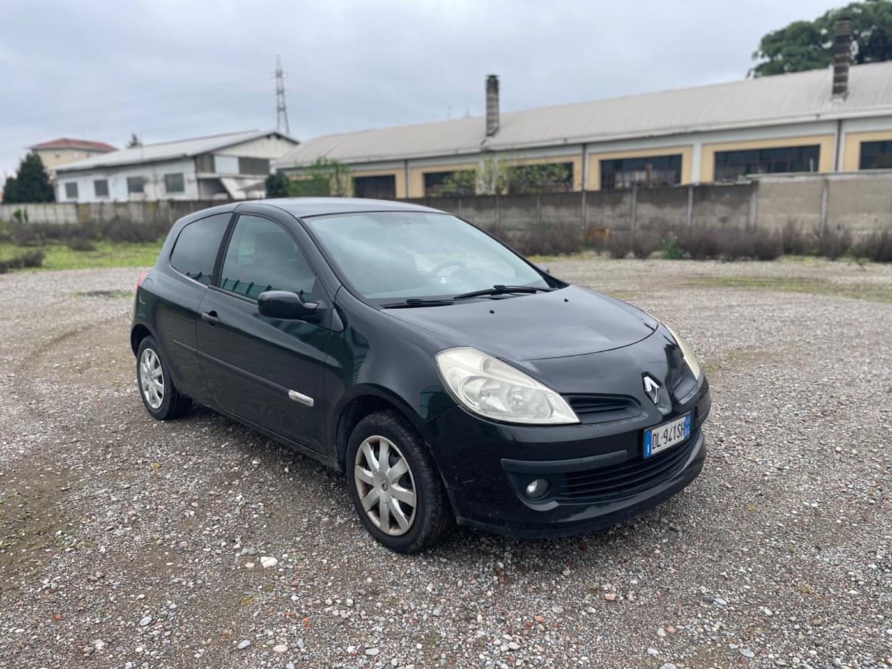 Renault Clio 1.2 16V 3 porte Le Iene