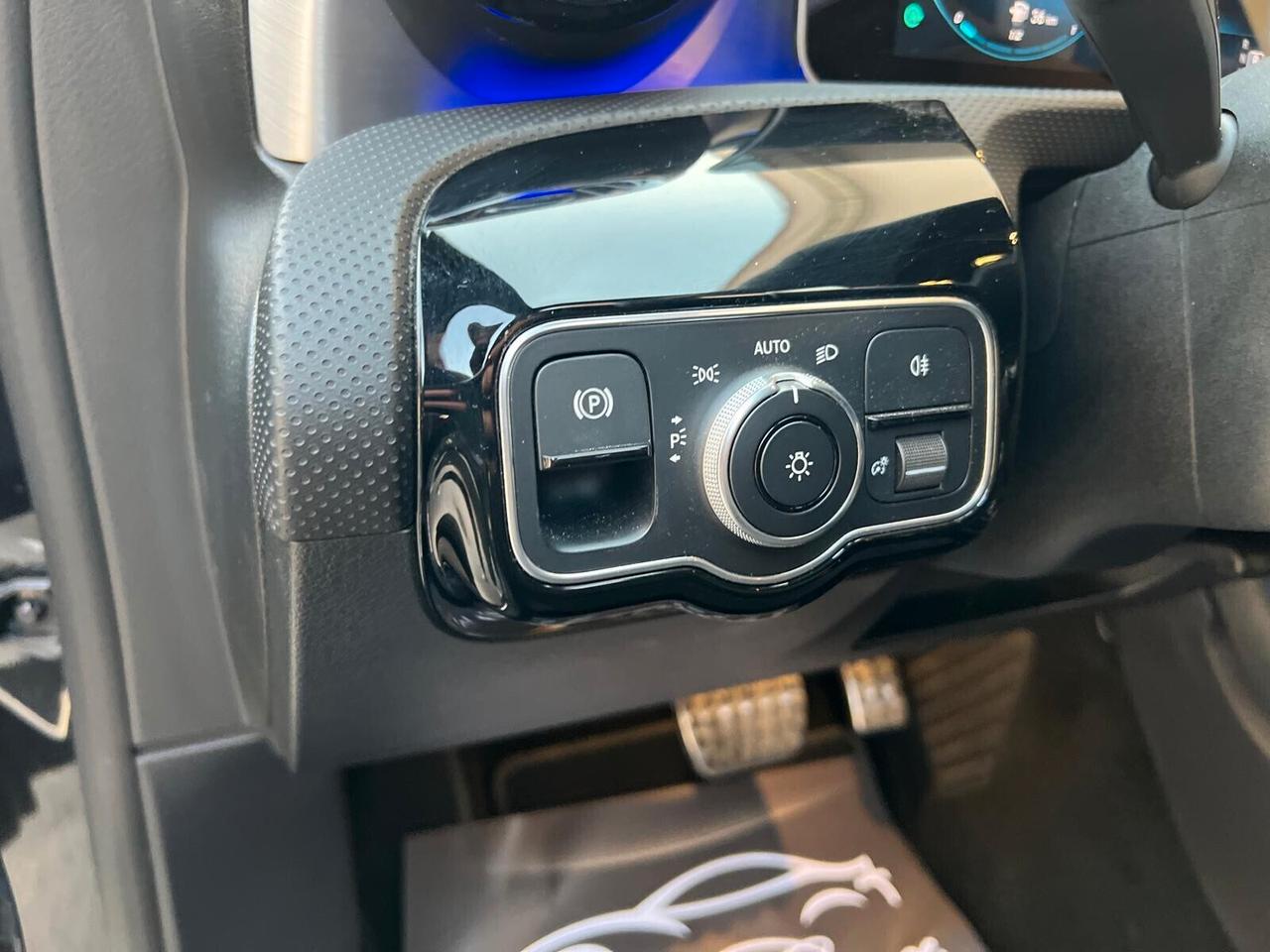 MERCEDES A35 AMG 2.0 4MATIC 306CV TETTO NAVI CAM360° ANNO 2020