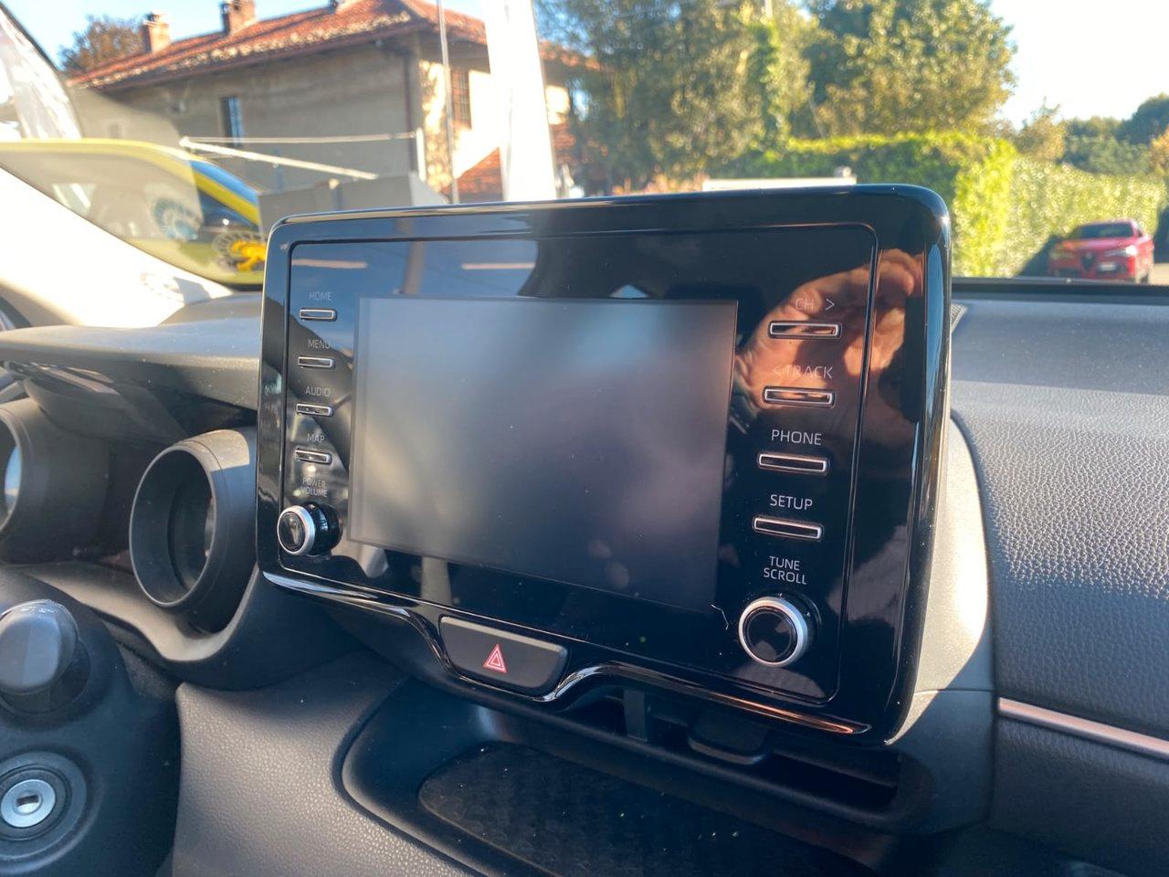 Toyota Yaris 1.5h Lounge