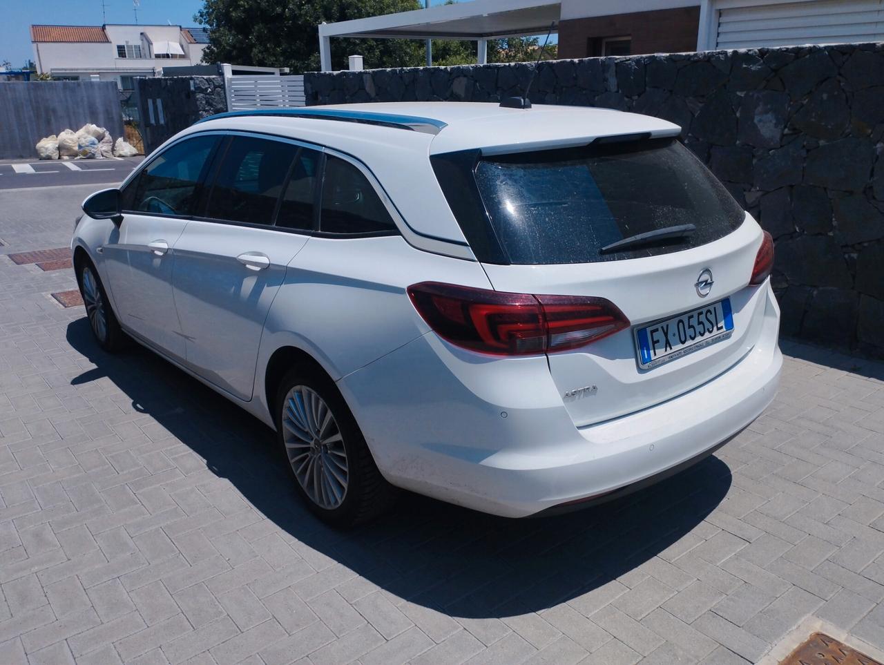 Opel Astra 1.6 CDTi 110CV Start&Stop Sports Tourer Business