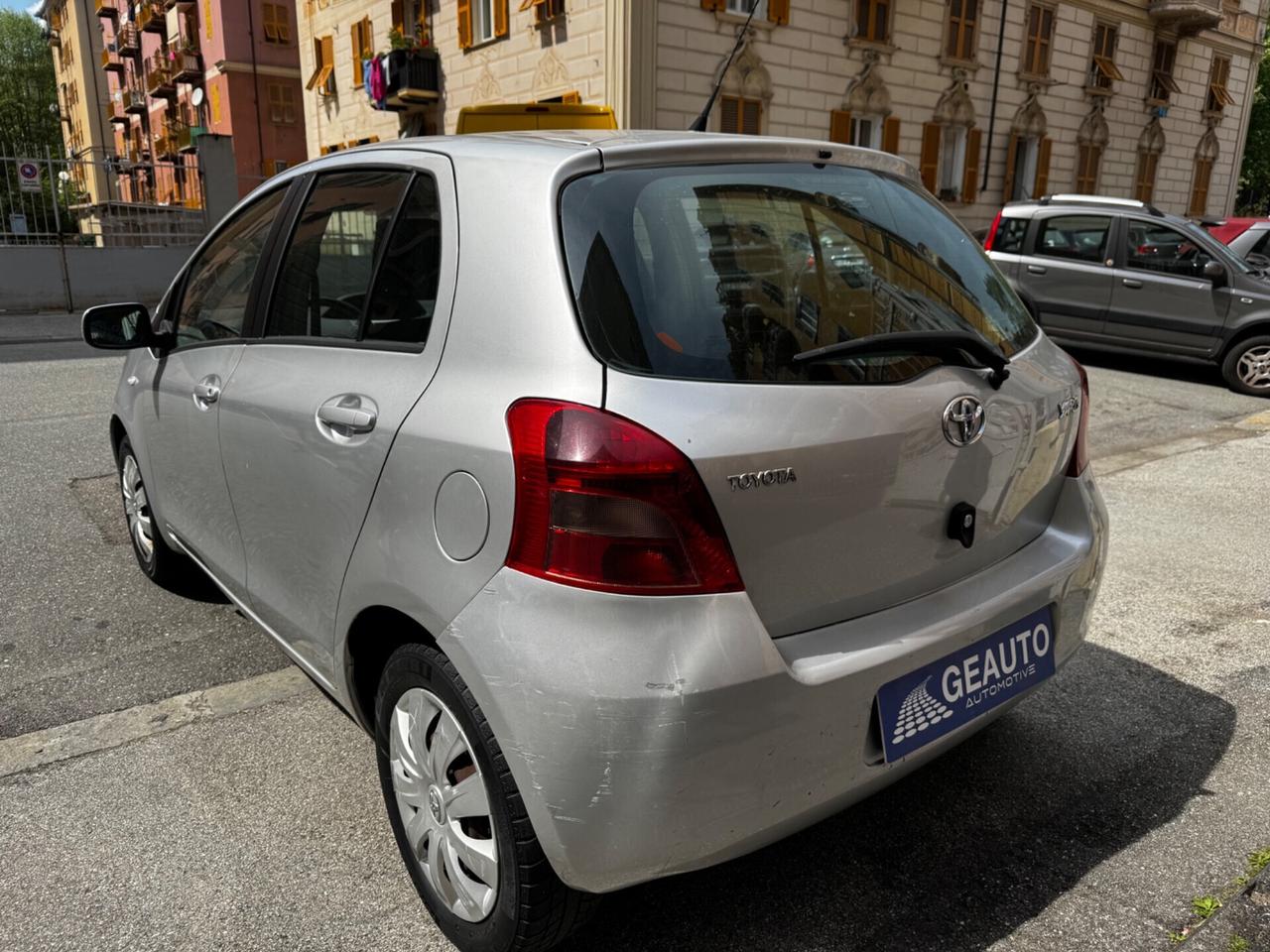 Toyota Yaris 1.3 5 porte Sol
