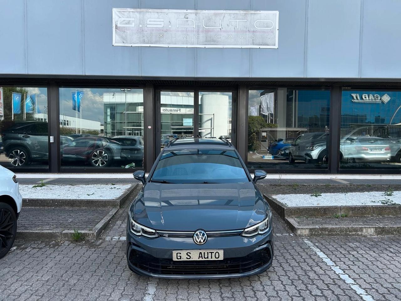 Volkswagen Golf Variant 2.0 tdi R-Line 150cv dsg