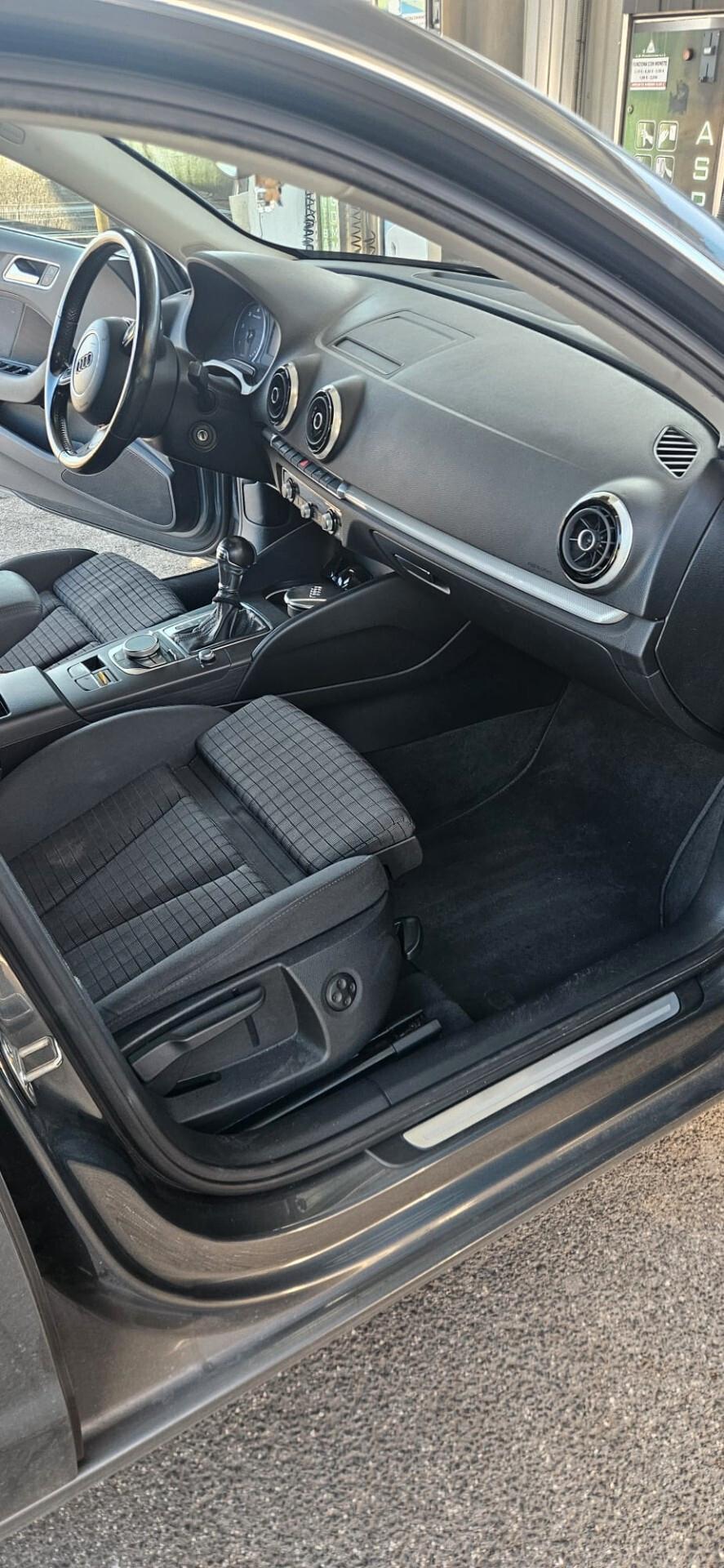 Audi A3 SPB 2.0 TDI 150 CV diesel S tronic Ambition