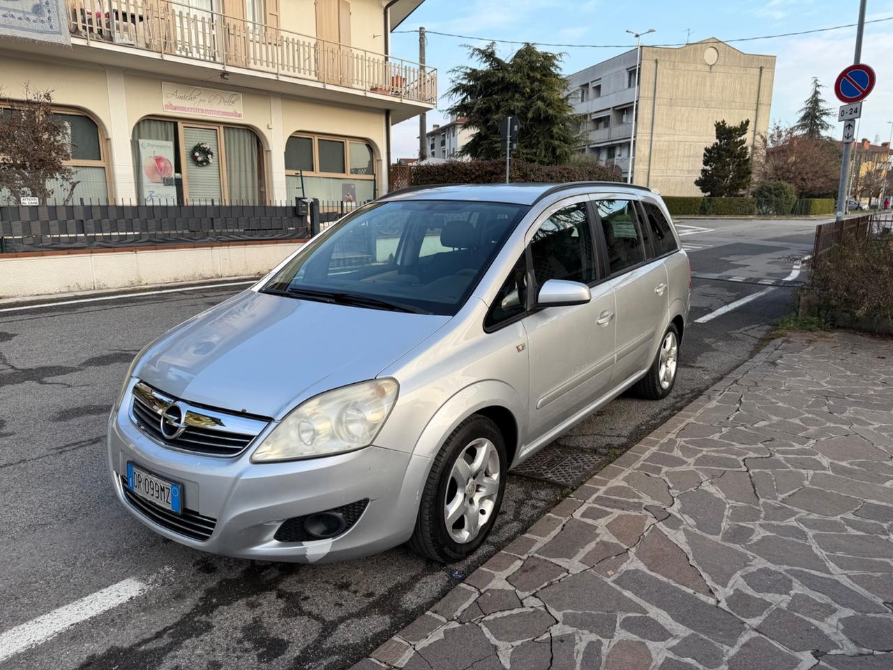 Opel Zafira 1.6 16V VVT Enjoy
