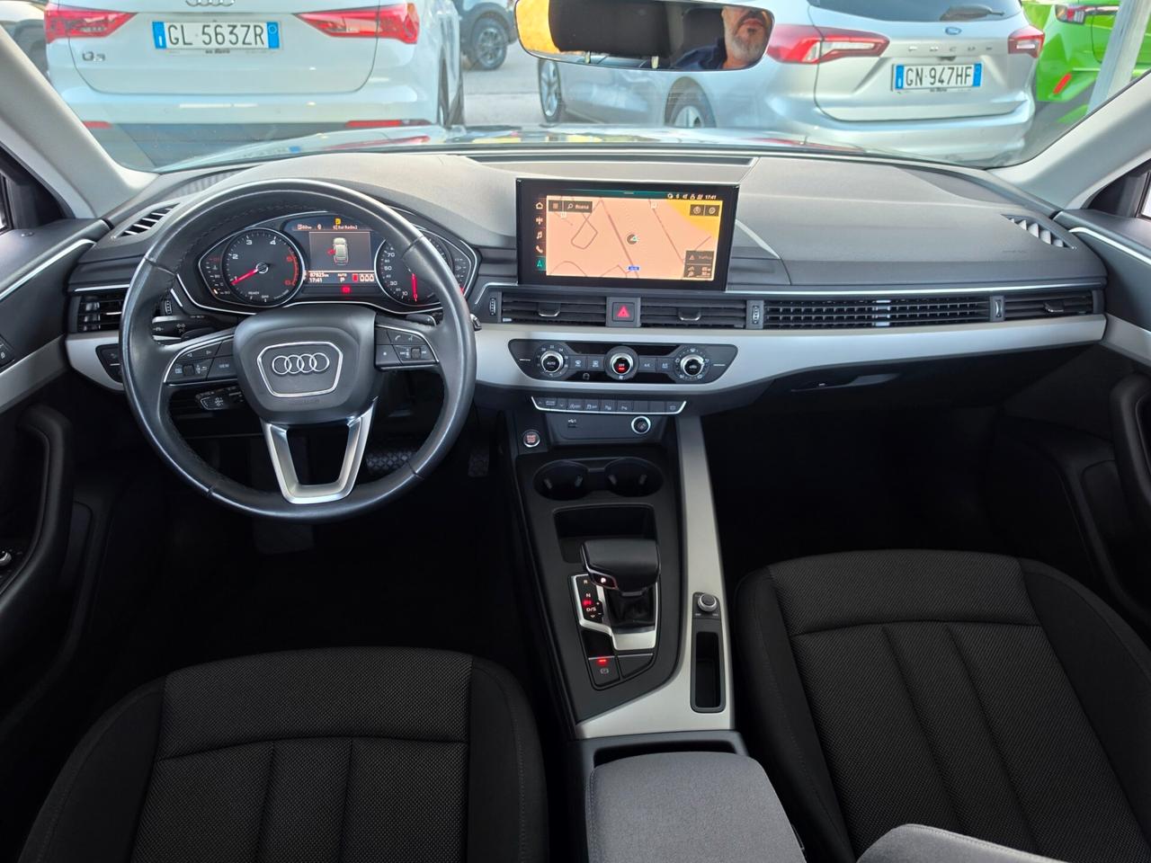 Audi A4 Avant 35 TDI/163 CV S tronic Business Advanced
