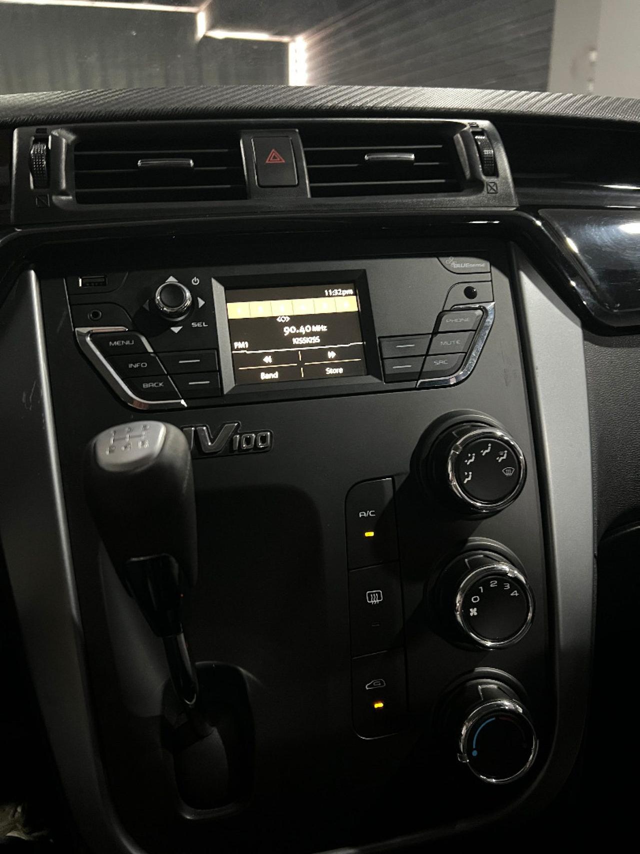 Mahindra KUV100 1.2 NXT K8 TOP EURO 6