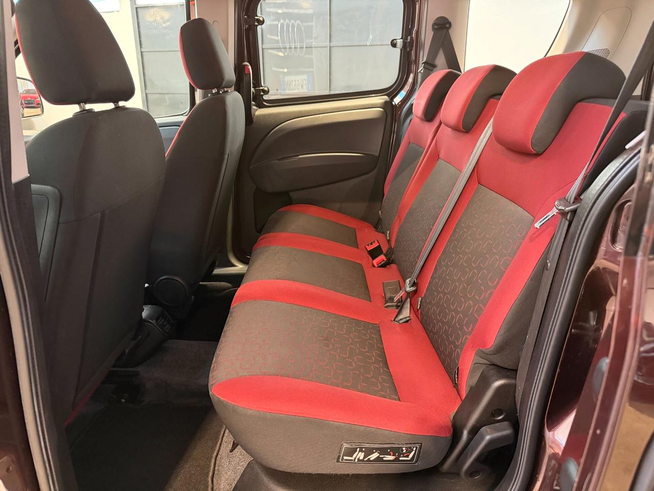 Fiat Doblo 1.4 16V CLIMA-AUTOVETTURA 5 POSTI