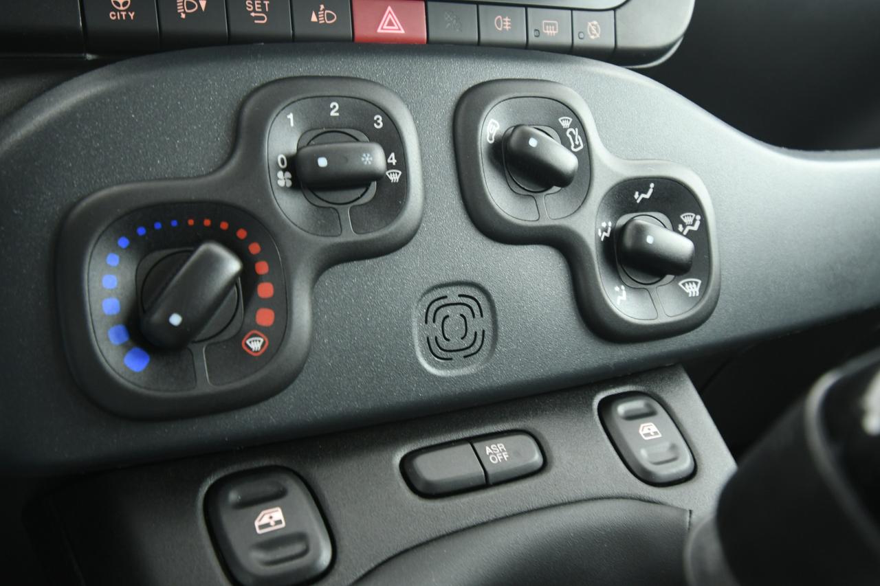 FIAT Panda 1.0 firefly hybrid s&s 70cv NEOPATENTATI+BLUETOOTH