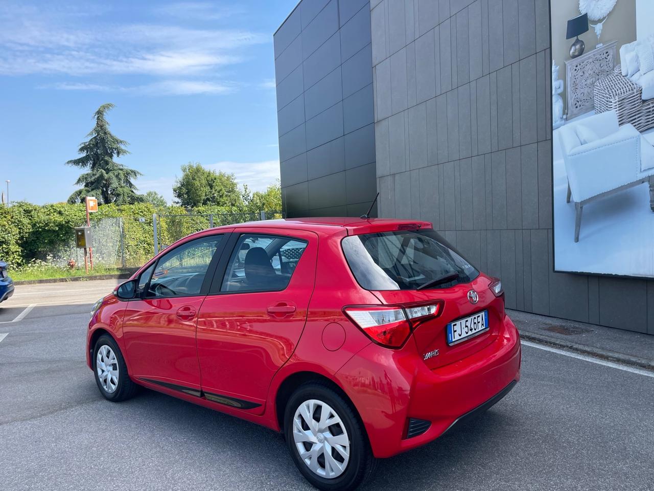Toyota Yaris 1.5 5 porte Lounge