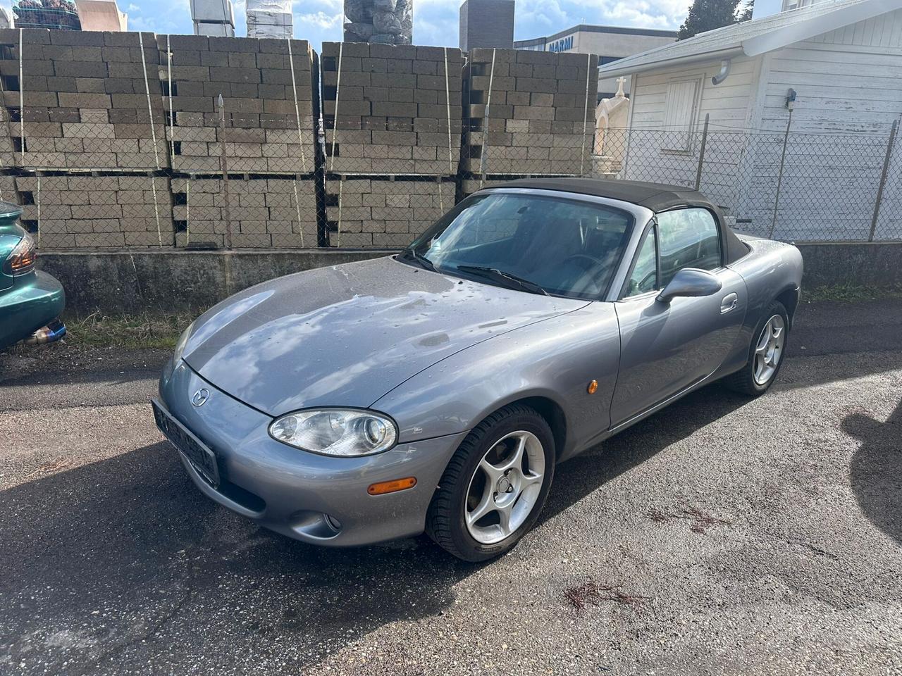 Mazda MX-5 1.6i 16V - PERMUTE