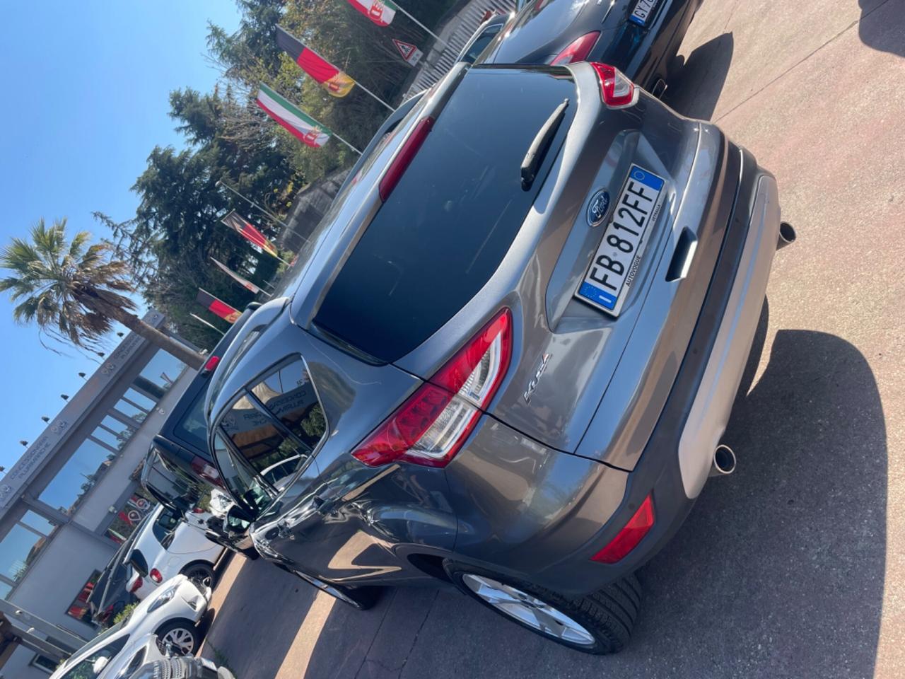 Ford Kuga 2.0 TDCI 140 CV 2WD Titanium