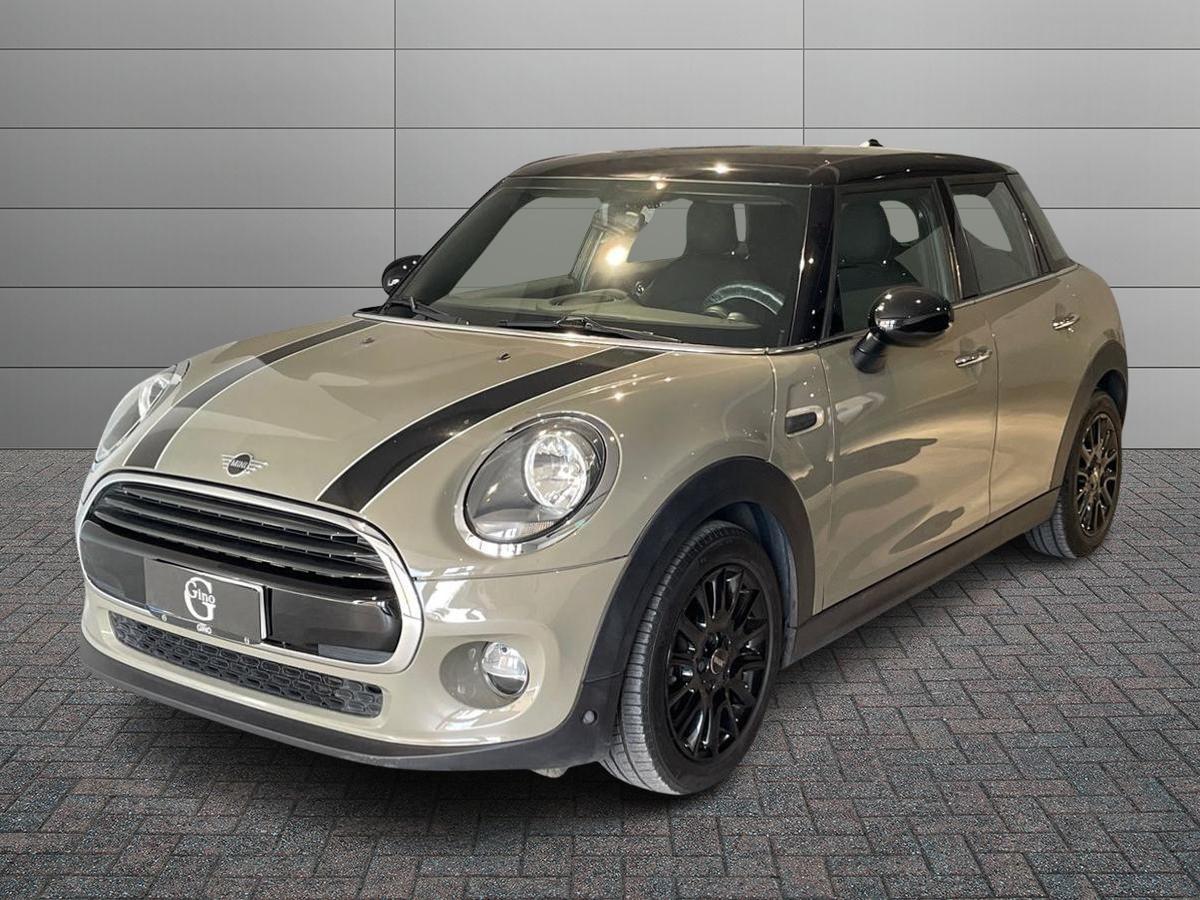 MINI Mini IV F55 2018 5p - Mini 5p 1.5 Cooper D Boost