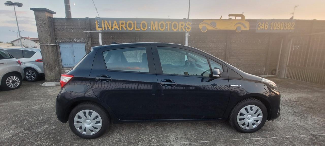 Toyota Yaris 1.5 Hybrid 5 porte Cool