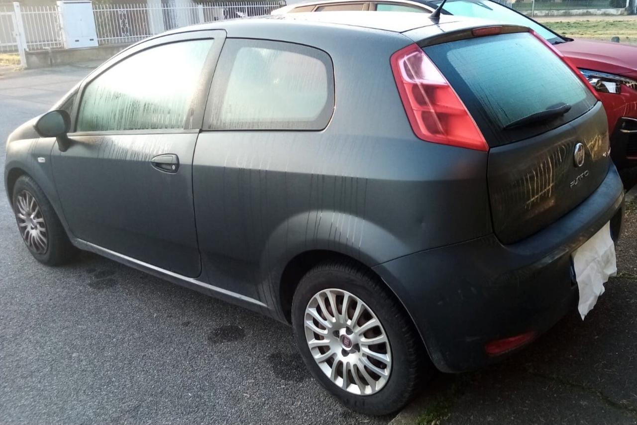 Fiat Punto 1.3 MJT II 75 CV 3 porte Street