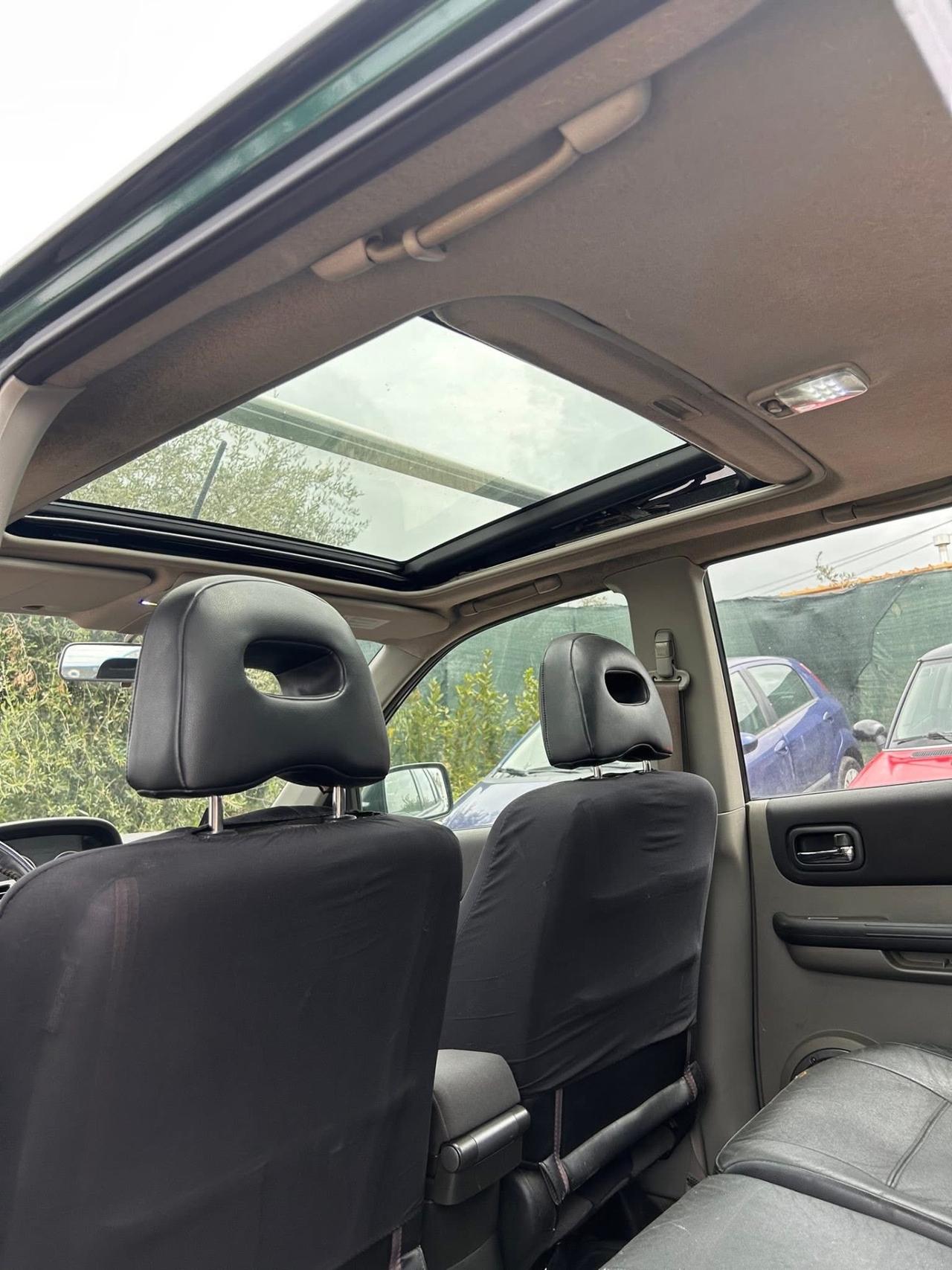 Nissan X-Trail 2.2 dCi Elegance