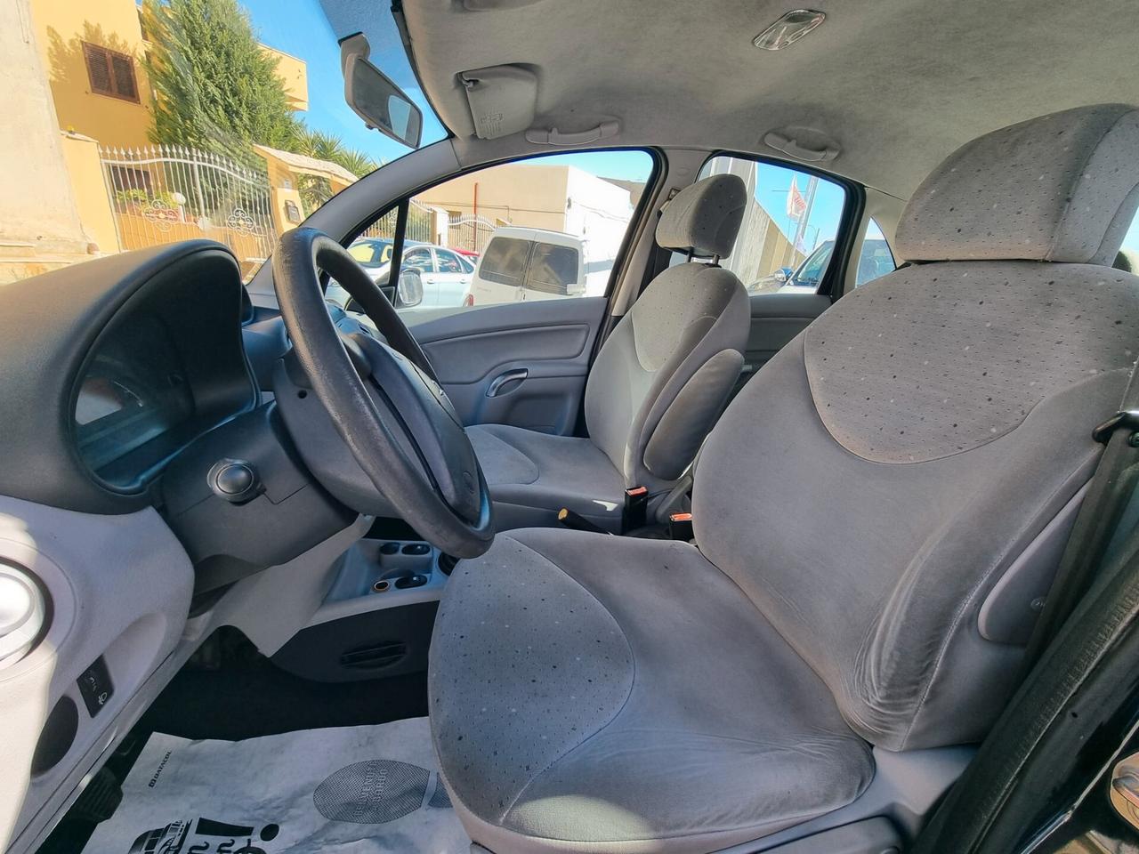 Citroen C3 1.1 Elegance buddha-bar