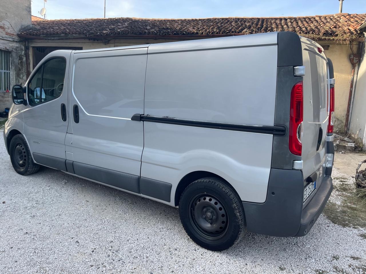 Renault Trafic T27 2.5 dCi/150 PC-TN Furgone DPF